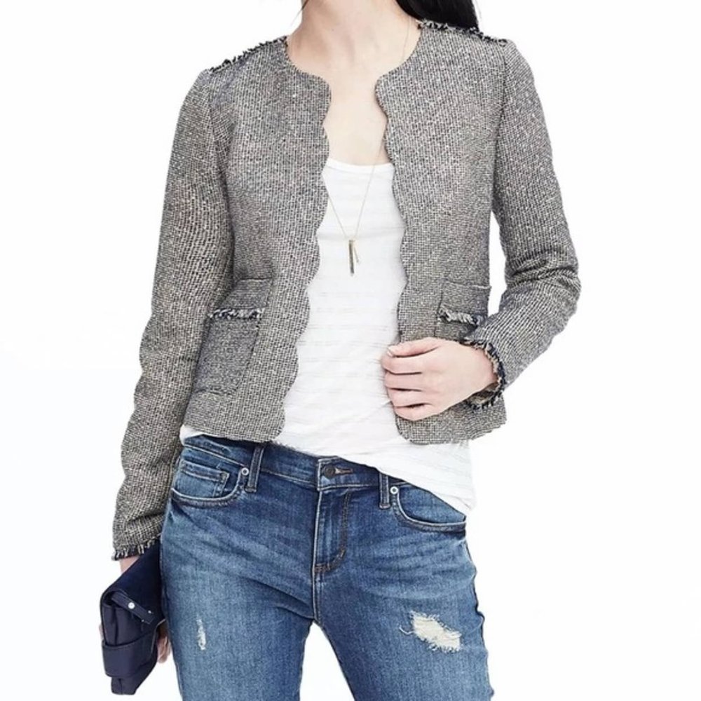Banana Republic Scalloped Tweed Collarless Jacket size 6